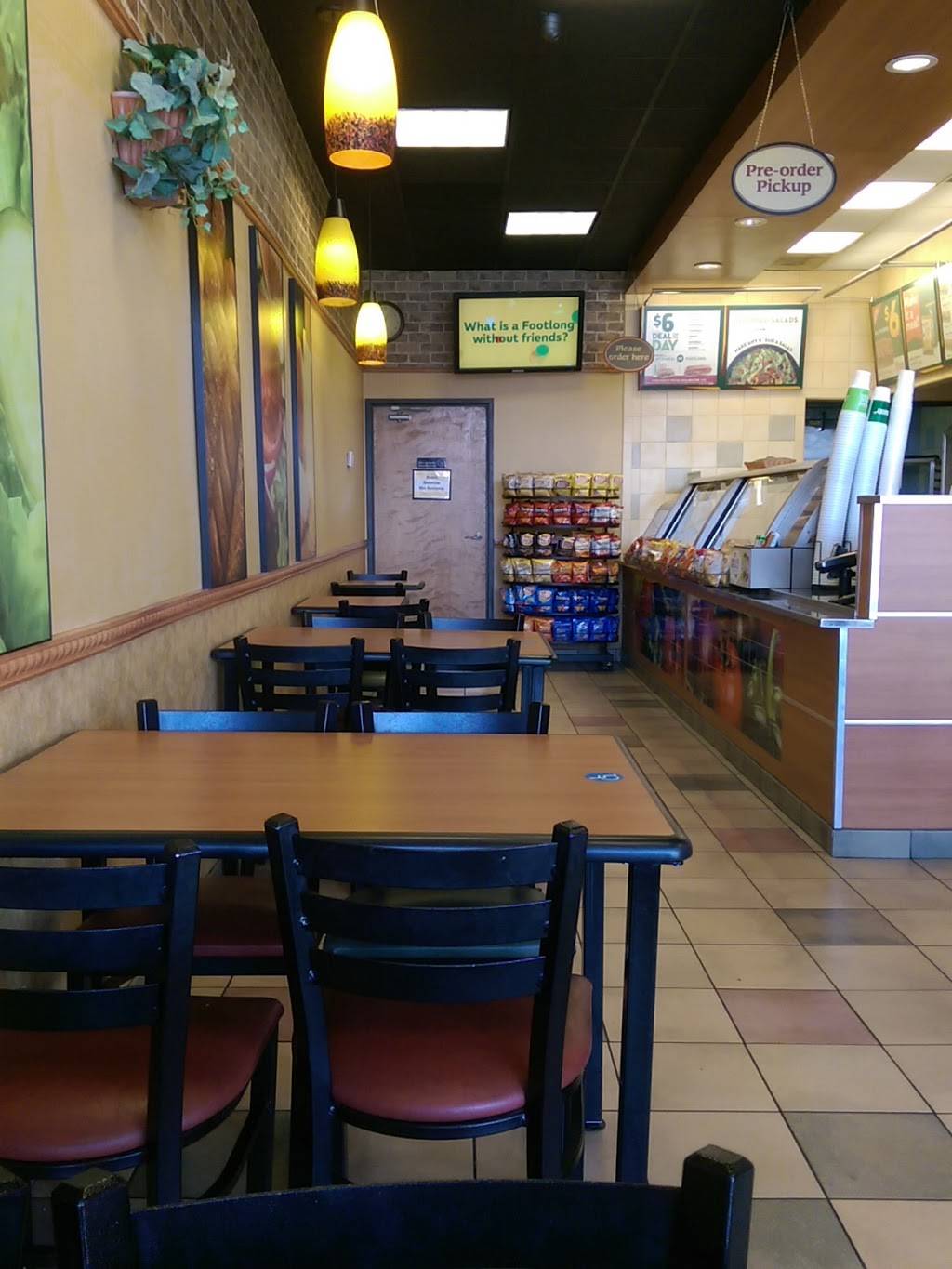 Subway | restaurant | 2795 W Ave L, Lancaster, CA 93536, USA | 6619431440 OR +1 661-943-1440