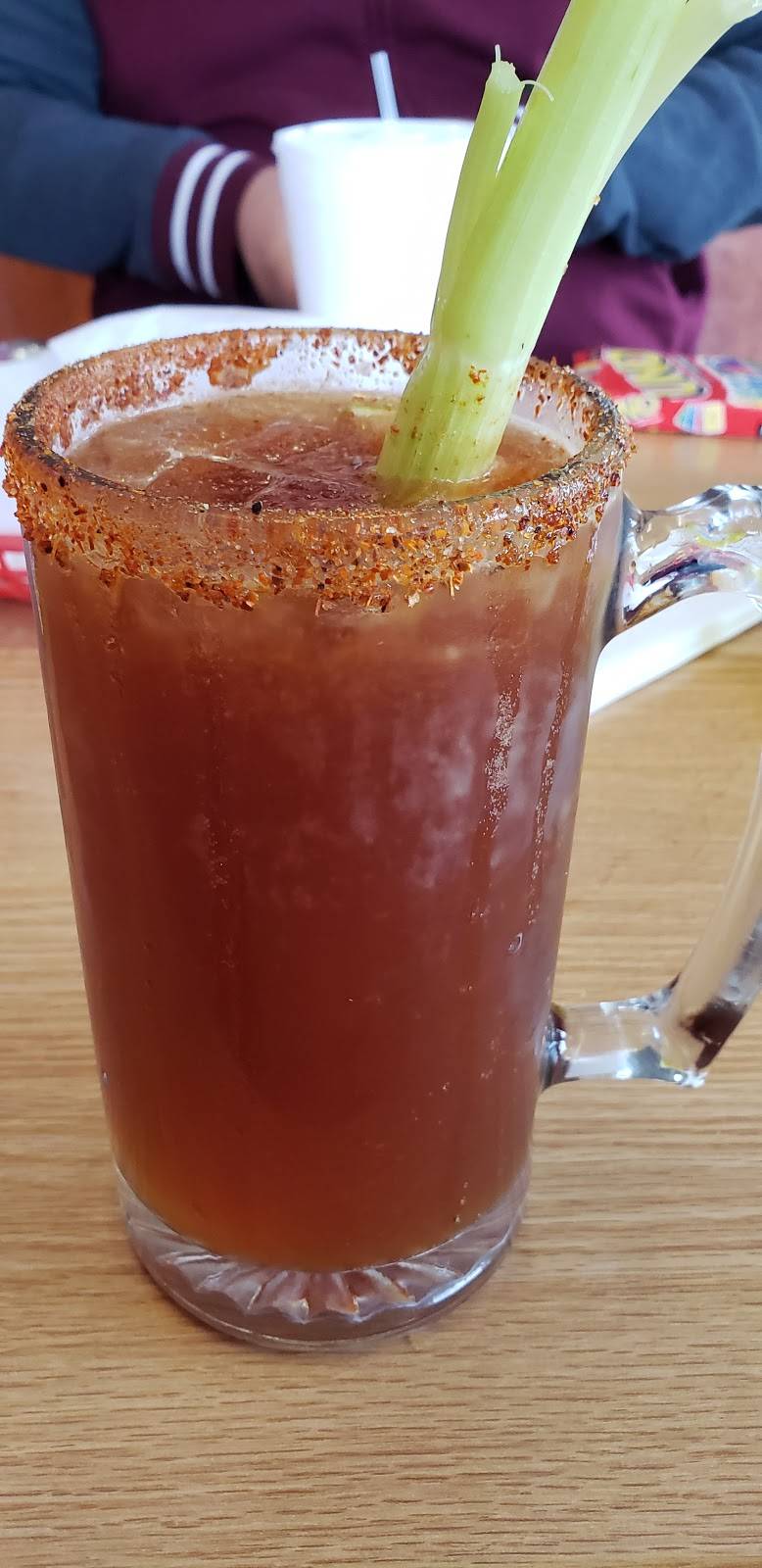 Mejias Taqueria Y Mariscos | restaurant | 1410 Country Club Dr, Madera, CA 93638, USA | 5596649410 OR +1 559-664-9410