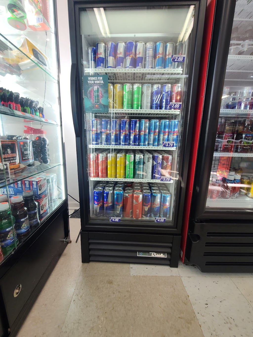 Hunt Brothers Pizza | restaurant | 404 W Main St, Austin, IN 47102, USA | 8124133339 OR +1 812-413-3339