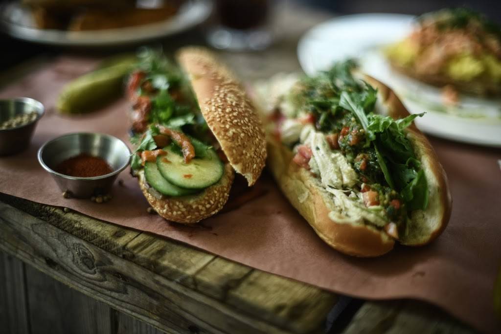 Park Grocery Deli & Bar | restaurant | 294 Woolwich St, Guelph, ON N1H 3W3, Canada | 5192659002 OR +1 519-265-9002