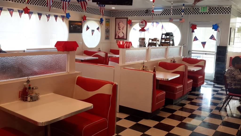 Jennys Family Restaurant | restaurant | 1675 N Perris Blvd # B, Perris, CA 92571, USA | 9516572945 OR +1 951-657-2945