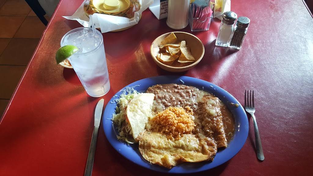 Chopes Bar & Cafe | restaurant | 16145 NM-28, La Mesa, NM 88044, USA | 5752333420 OR +1 575-233-3420