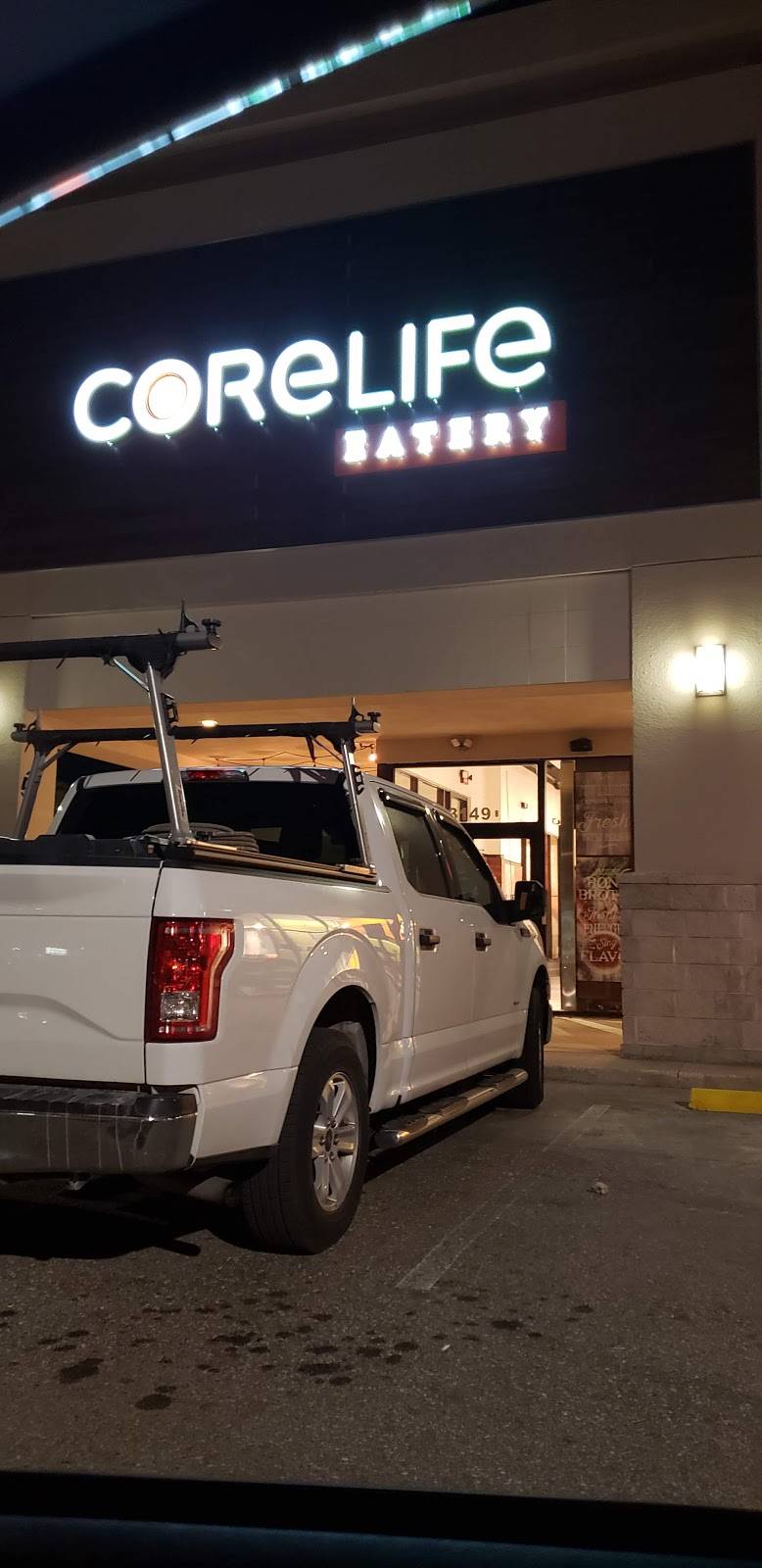 CoreLife Eatery | restaurant | 13149 N Dale Mabry Hwy, Tampa, FL 33618, USA | 8134428687 OR +1 813-442-8687