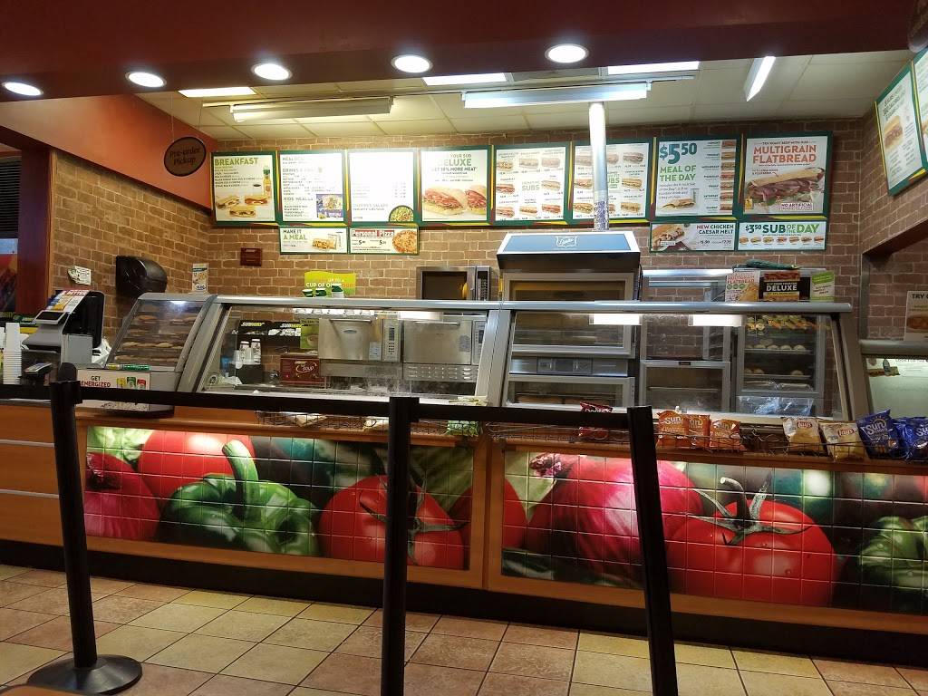 Subway | restaurant | 2050 NW 107th Ave, Miami, FL 33172, USA | 3055947703 OR +1 305-594-7703