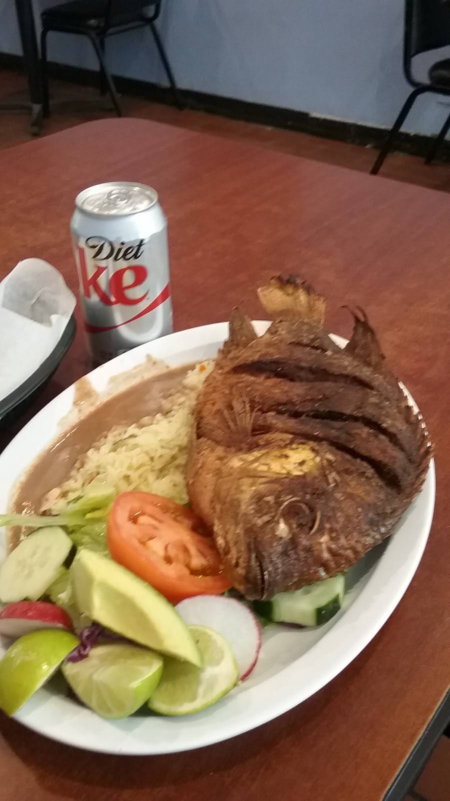 Suchitlan Restaurant | restaurant | 13683 Van Nuys Blvd, Pacoima, CA 91331, USA | 8188991885 OR +1 818-899-1885