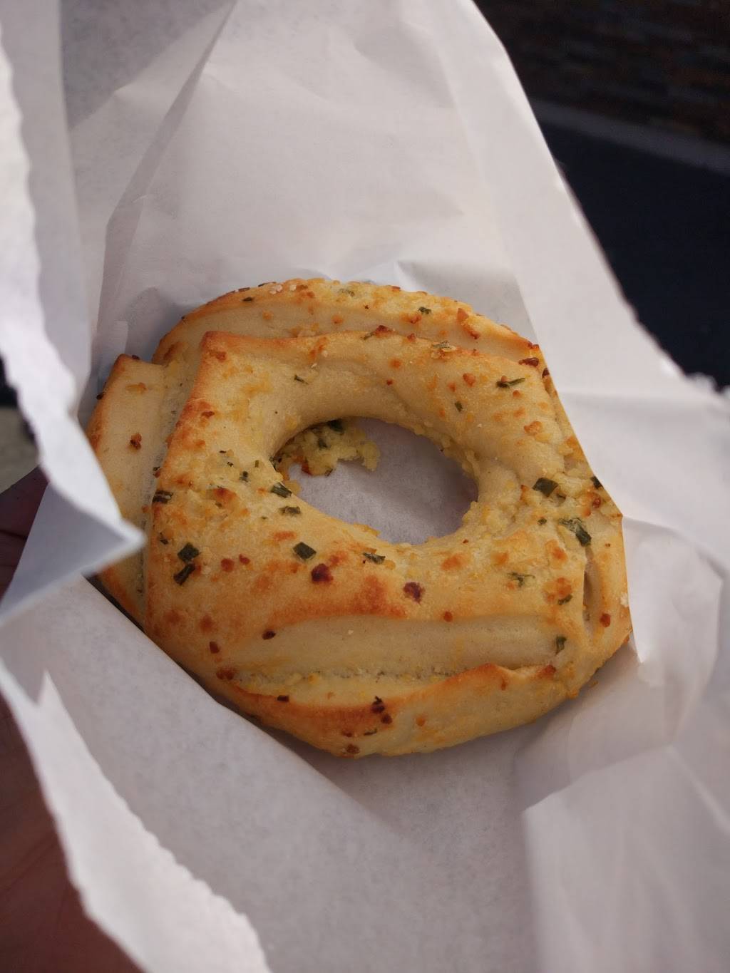 Yum Yum Donuts | cafe | 320 17th St, Santa Ana, CA 92706, USA | 7145600247 OR +1 714-560-0247