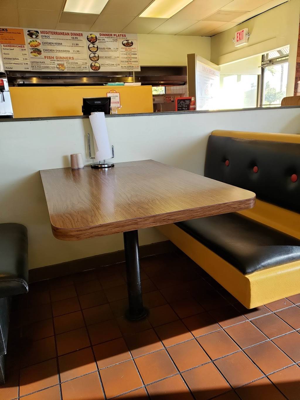 Santorinis BBQ Grill | restaurant | 5010 W Olive Ave, Glendale, AZ 85302, USA | 6238470522 OR +1 623-847-0522