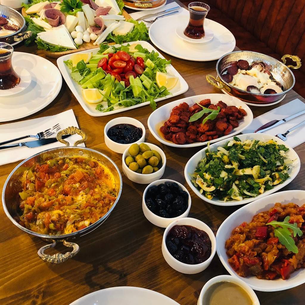 Huqqa Lounge | restaurant | 2828 Fallfax Dr, Falls Church, VA 22042, USA | 7034392222 OR +1 703-439-2222