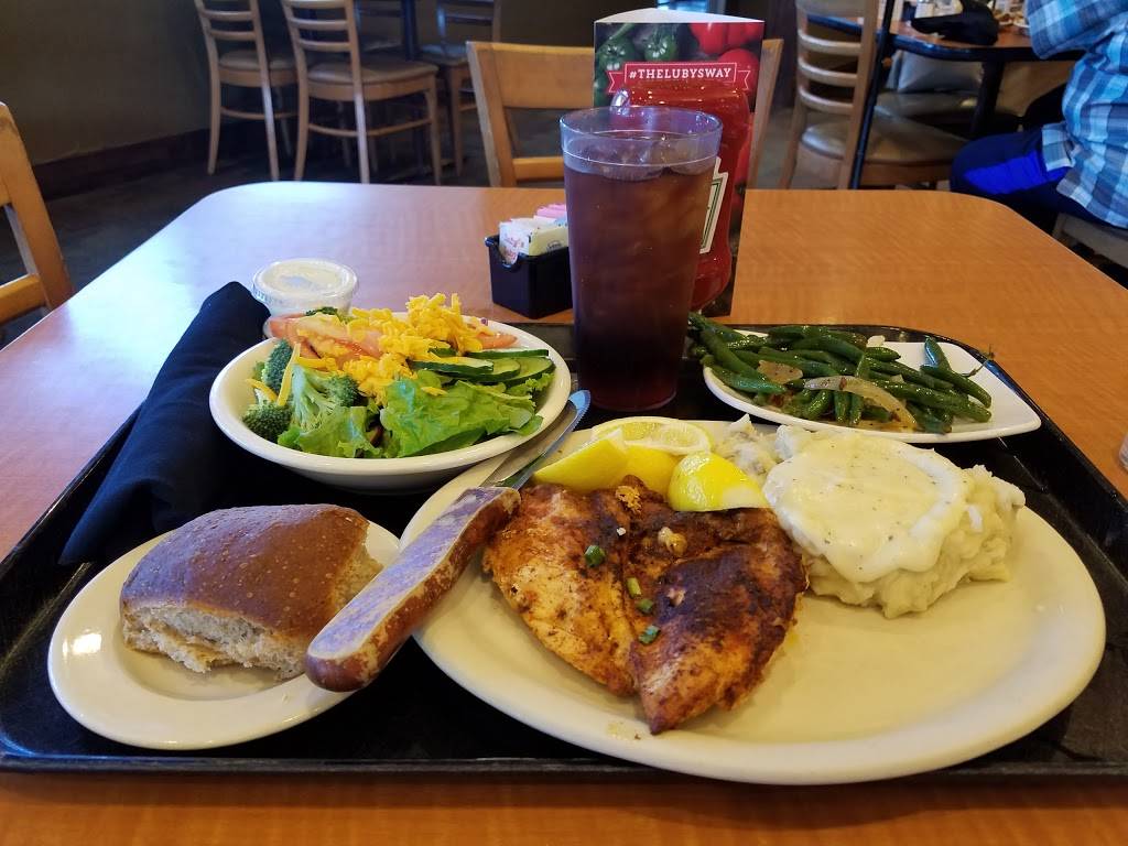 Lubys | restaurant | 9251 Floyd Curl Dr, San Antonio, TX 78240, USA | 2106996652 OR +1 210-699-6652