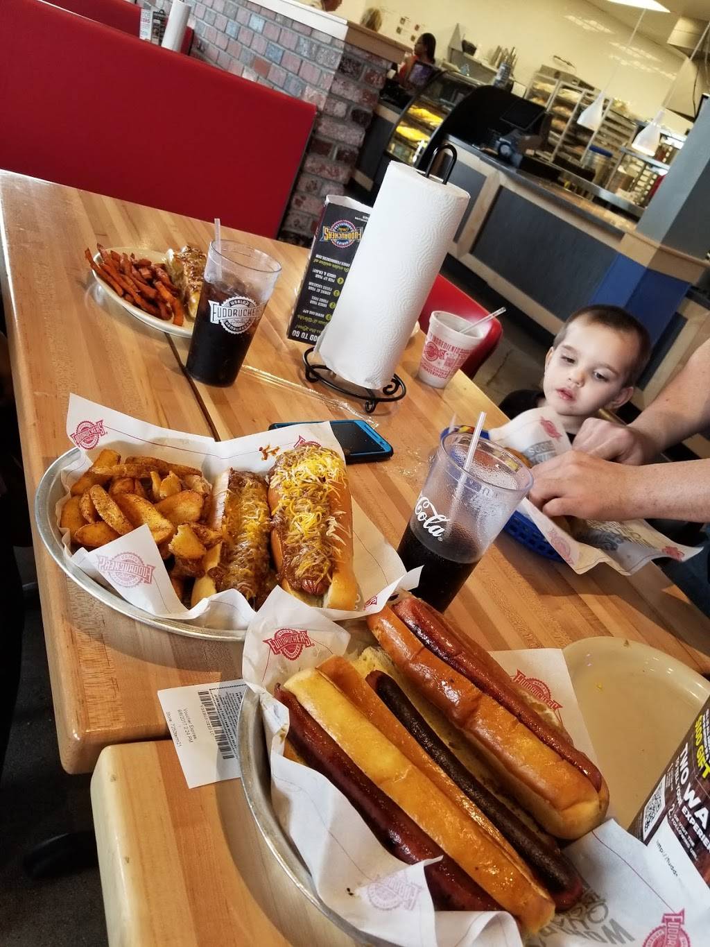 Fuddruckers | restaurant | 7750 Tidewater Dr Suite 301, Norfolk, VA 23505, USA | 7572275334 OR +1 757-227-5334