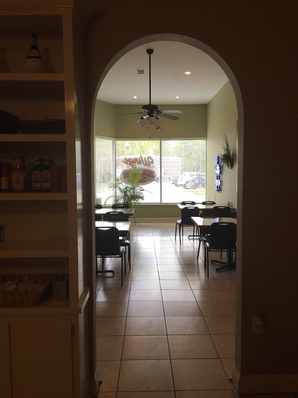 Chianti’s Wings and Things | restaurant | 124 Cashua St, Darlington, SC 29532, USA | 8439440880 OR +1 843-944-0880