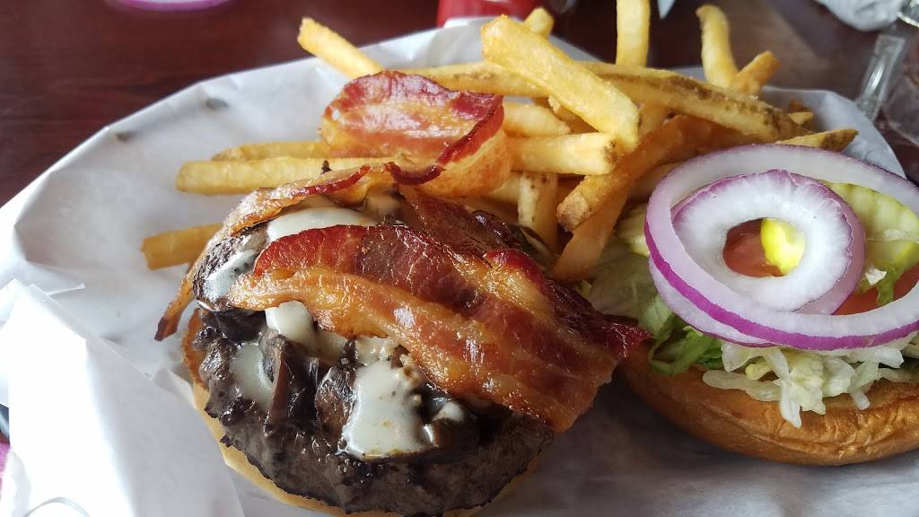 Ruby Tuesday | restaurant | 101 Ella Grasso Turnpike, Windsor Locks, CT 06096, USA | 8606275906 OR +1 860-627-5906