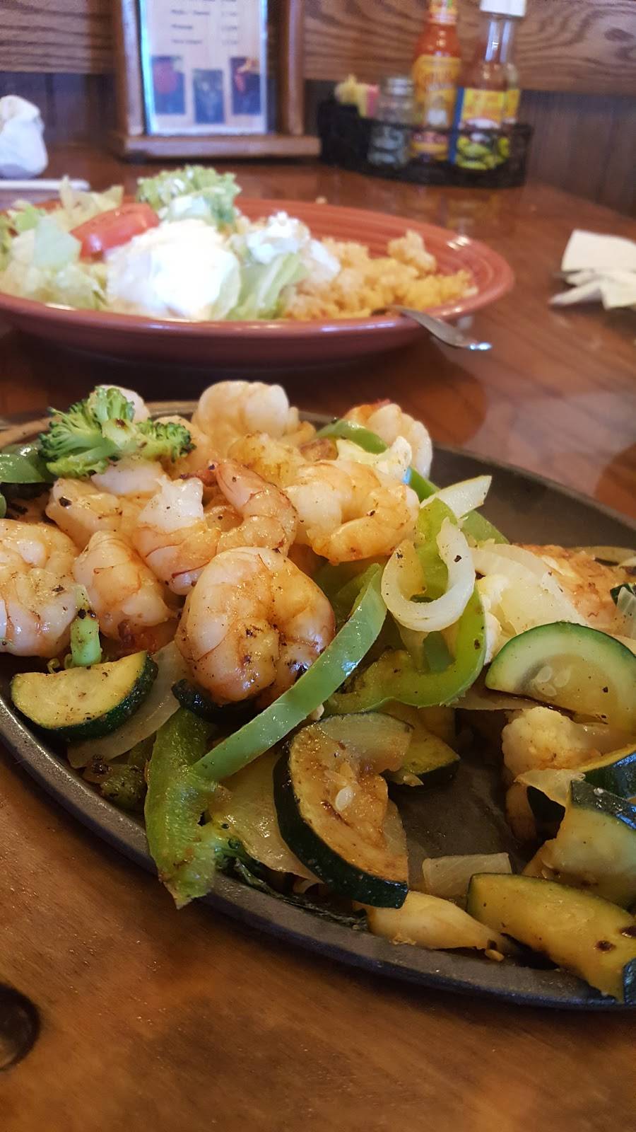 Las Palapas Mexican Restaurant | restaurant | 8 Bangor Mall Blvd, Bangor, ME 04401, USA | 2079473500 OR +1 207-947-3500