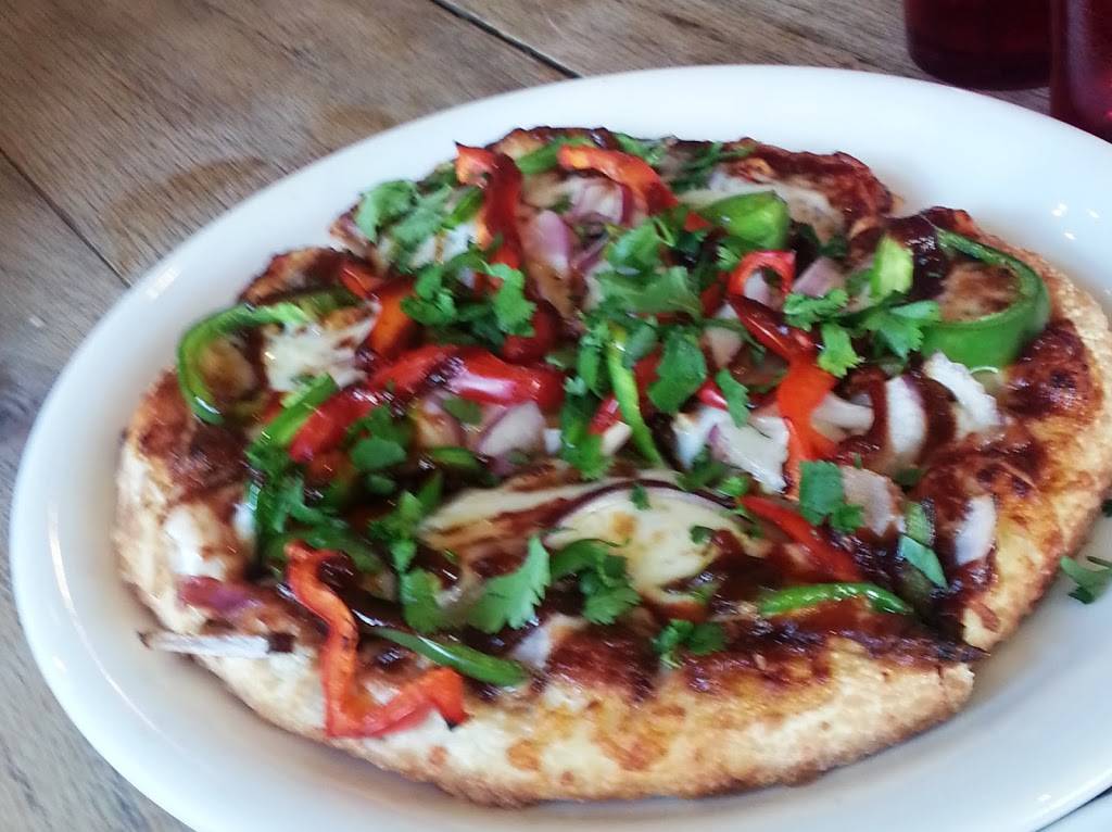 Pizza Guru | restaurant | 3534 State St, Santa Barbara, CA 93105, USA | 8055633250 OR +1 805-563-3250