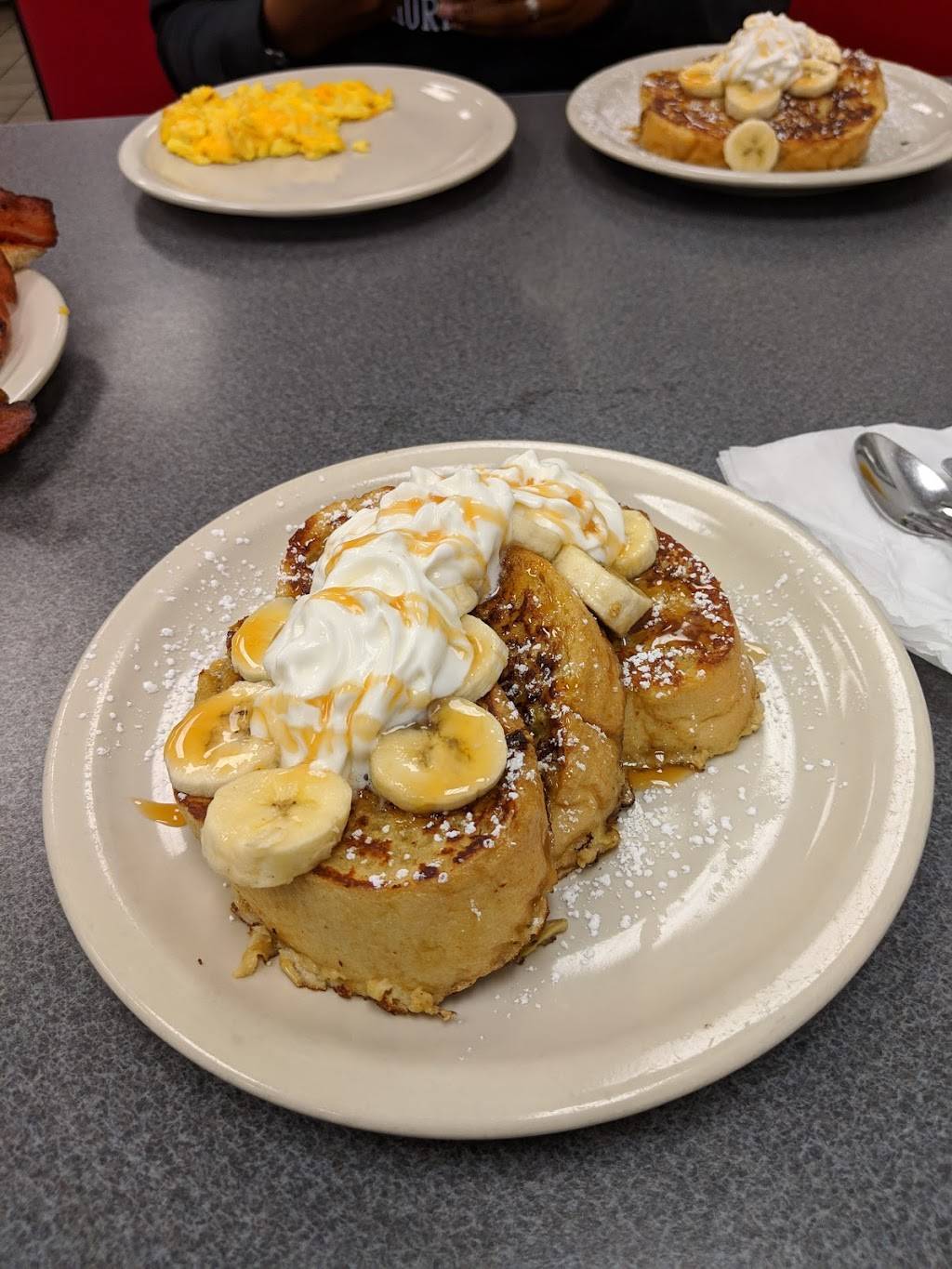 Southern Coney And Breakfast | restaurant | 70 Pope Ave, Hilton Head Island, SC 29928, USA | 8436892447 OR +1 843-689-2447