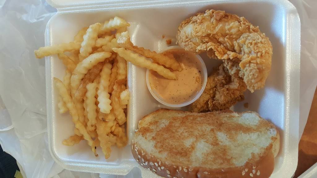 Raising Canes Chicken Fingers | meal takeaway | 1840 1st Capitol Dr, St Charles, MO 63301, USA | 6369250132 OR +1 636-925-0132