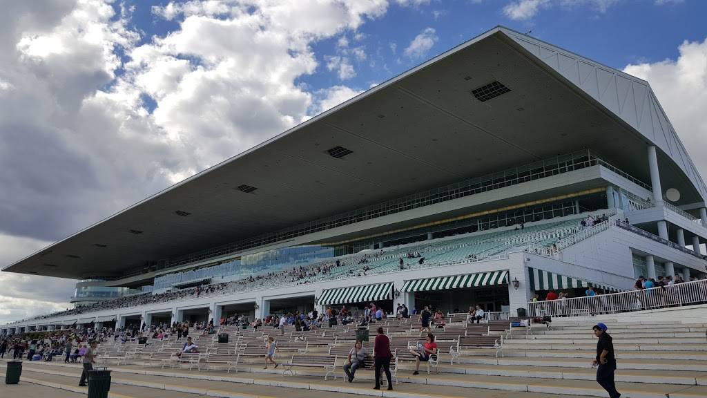 Arlington International Racecourse | restaurant | 2200 Euclid Ave, Arlington Heights, IL 60005, USA | 8473857500 OR +1 847-385-7500