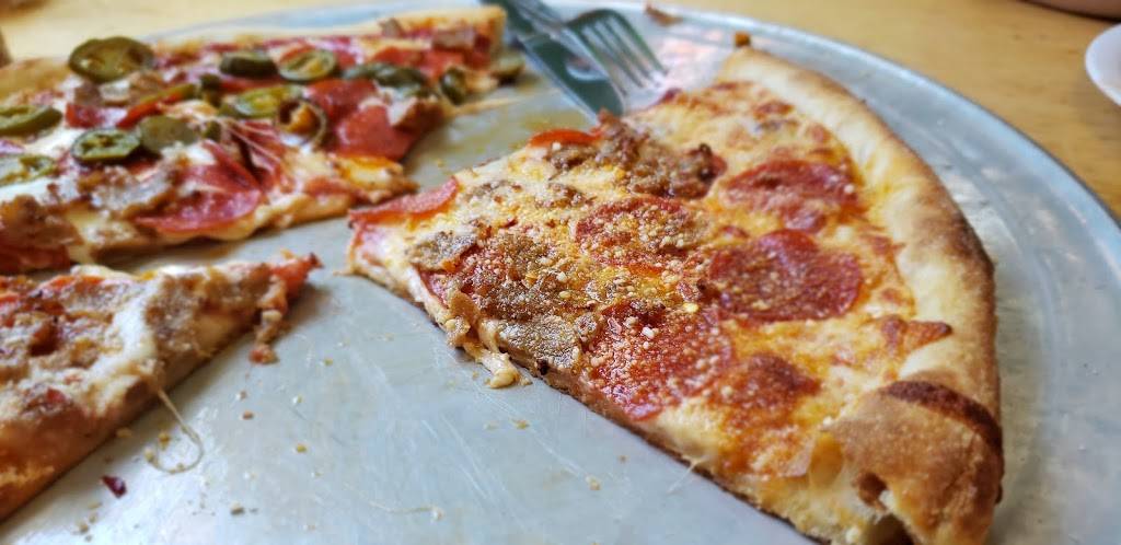 Fellinis Pizza | restaurant | 909 Ponce De Leon Ave NE, Atlanta, GA 30306, USA | 4048733088 OR +1 404-873-3088