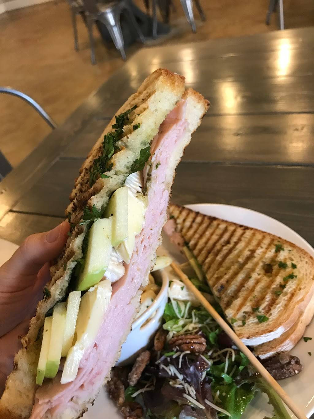 The Draw | restaurant | 3338 Country Club Rd G, Valdosta, GA 31605, USA | 2295884996 OR +1 229-588-4996