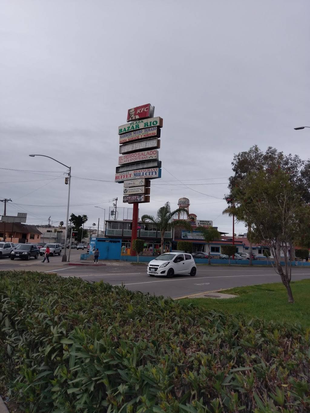 Restaurant Mininos Place | restaurant | Av Castillo de Chapultepec 564, Tomas Aquino, 22414 Tijuana, B.C., Mexico | 016646827348 OR +52 664 682 7348