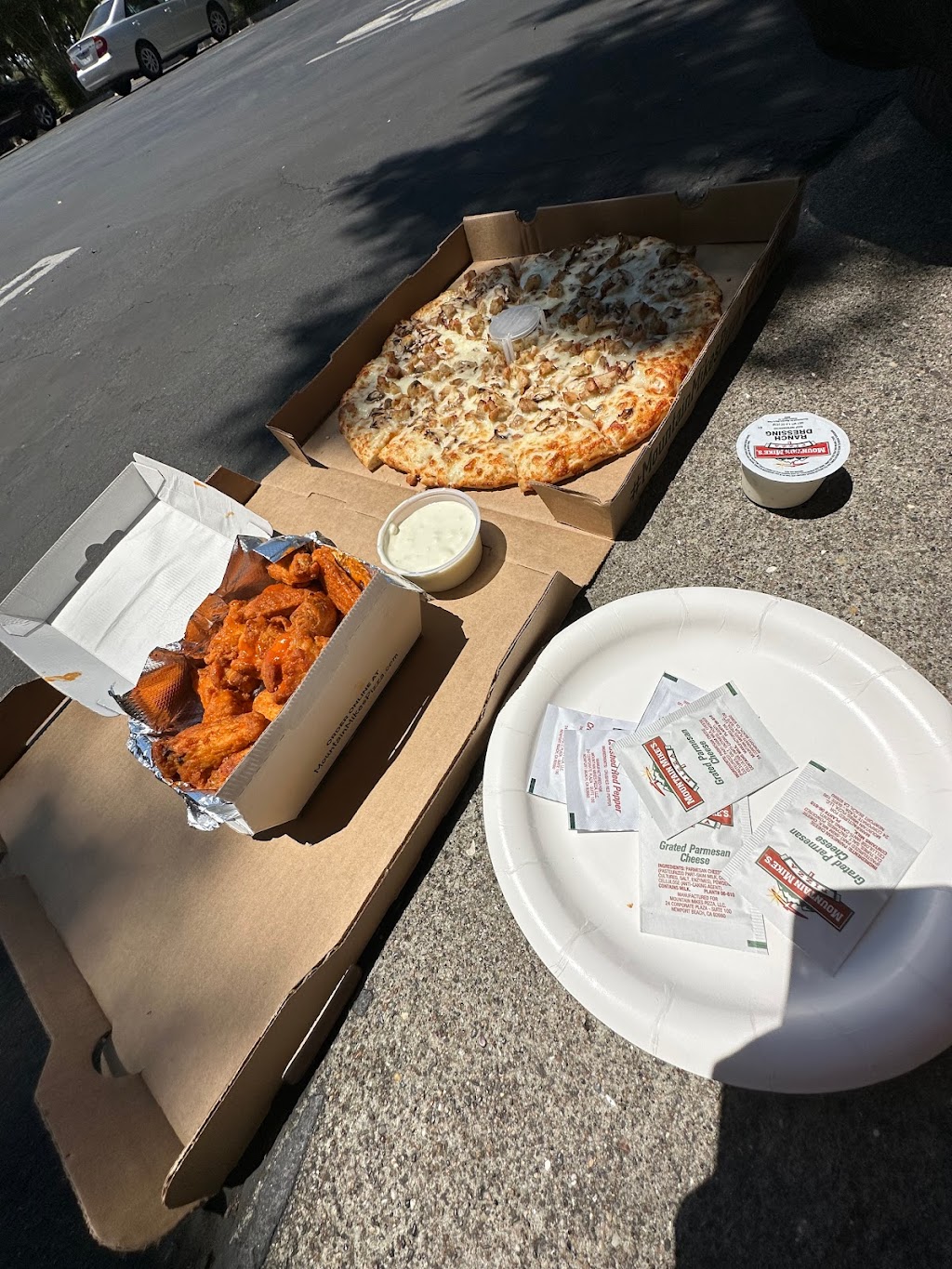 Mountain Mikes Pizza | meal delivery | 1765 E Bayshore Rd Suite C, East Palo Alto, CA 94303, USA | 6504143331 OR +1 650-414-3331