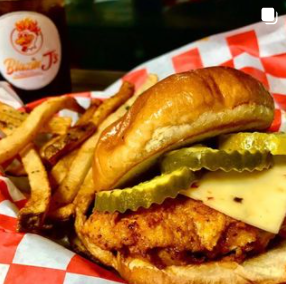 Blazin Js | restaurant | 139 W Gay St, West Chester, PA 19380, USA | 4842660156 OR +1 484-266-0156