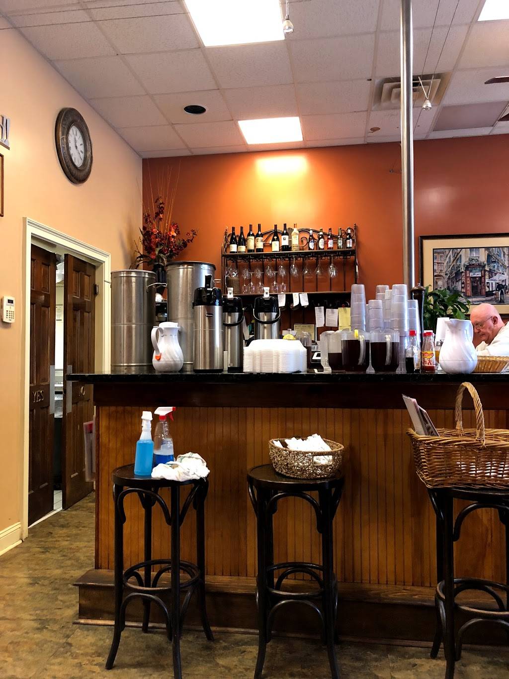 Walnuts Cafe | restaurant | 70 Pennington Dr # 20, Bluffton, SC 29910, USA | 8438152877 OR +1 843-815-2877