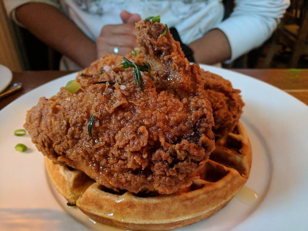 Town Hall Restaurant | restaurant | 342 Howard St, San Francisco, CA 94105, USA | 4159083900 OR +1 415-908-3900