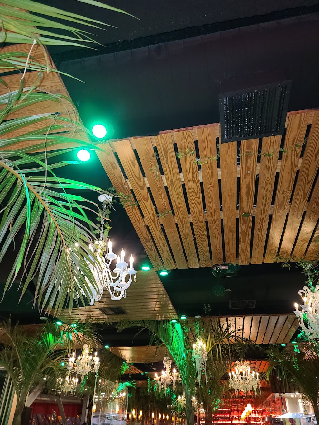 Zona De Cuba | restaurant | 558 Grand Concourse, Bronx, NY 10451, USA | 7182921400 OR +1 718-292-1400