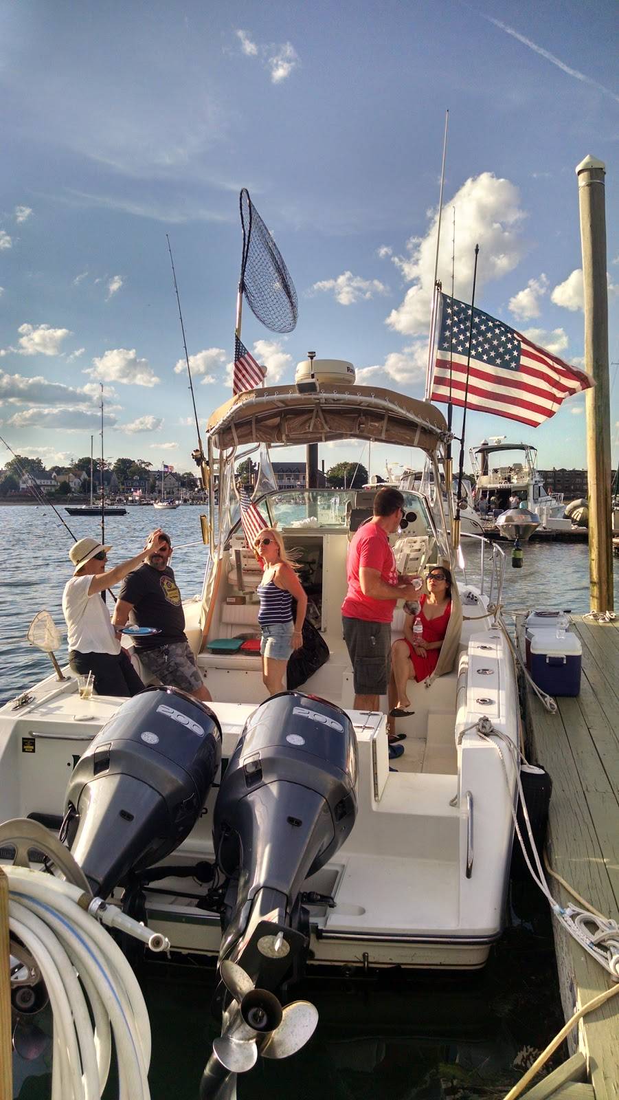 Winthrop Yacht Club | night club | 649 Shirley St, Winthrop, MA 02152, USA | 6178466209 OR +1 617-846-6209