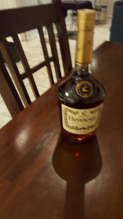 Unique Restaurant and Bar | restaurant | 1680 St Clair Ave W, Toronto, ON M6N 1H8, Canada | 6473455551 OR +1 647-345-5551