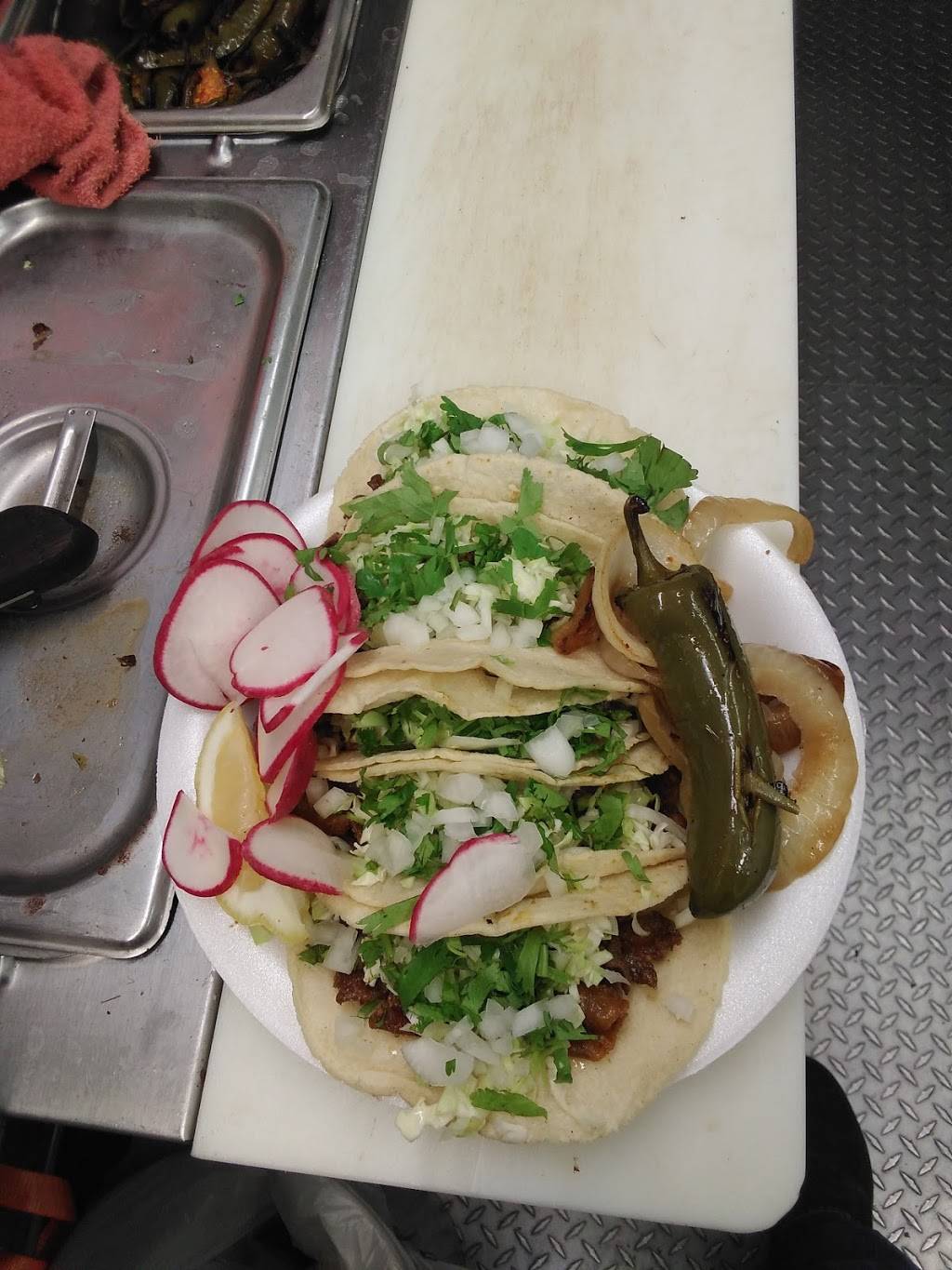 Ninis Taqueria | restaurant | 12739 Avenue 416, Orosi, CA 93647, USA | 5595535274 OR +1 559-553-5274