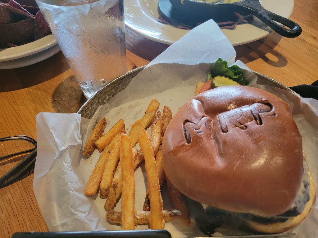 MacKenzie River Pizza, Grill & Pub | restaurant | 236 S Main Ave, Sioux Falls, SD 57104, USA | 6052755566 OR +1 605-275-5566