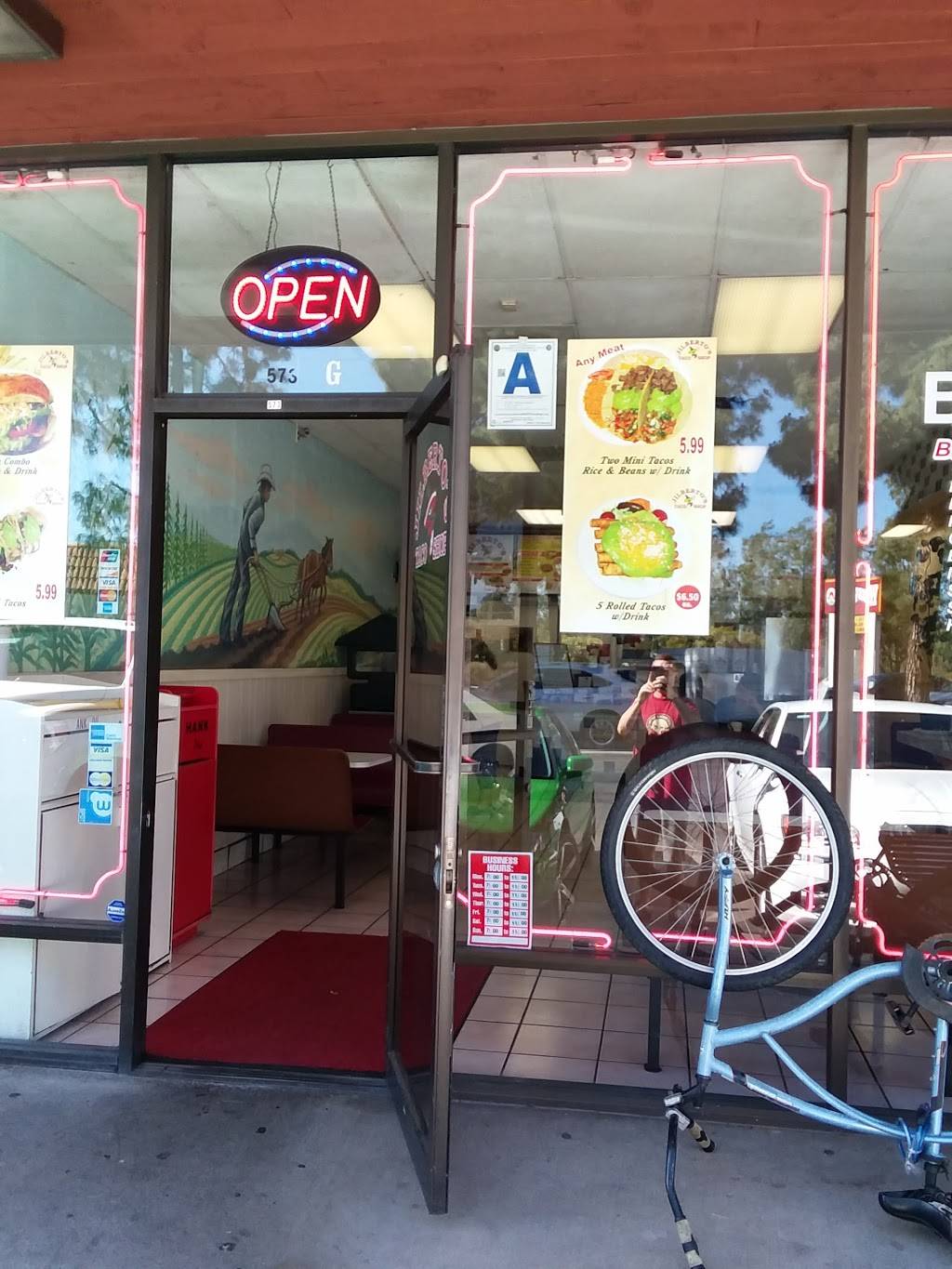 Jilbertos Taco Shop | restaurant | 573 W Vista Way, Vista, CA 92083, USA | 7606432245 OR +1 760-643-2245