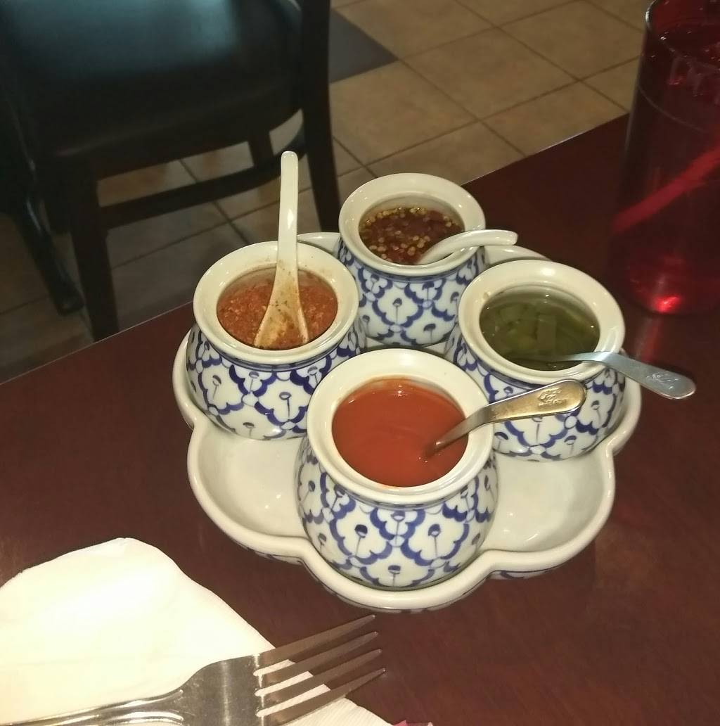 Bangkok St. Thai Restaurant | restaurant | 3073 Nutley Street, Fairfax, VA 22031, USA | 7032802008 OR +1 703-280-2008