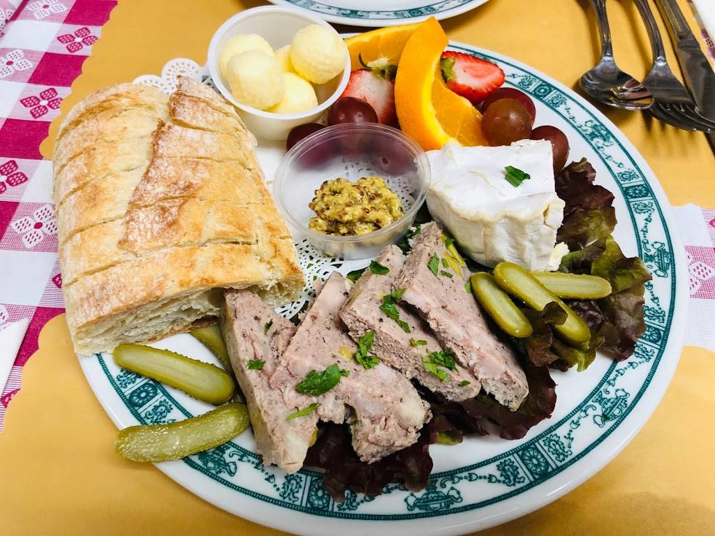 French Market Cafe & Gourmet Shop | restaurant | 20920 Torrence Chapel Rd # B1, Cornelius, NC 28031, USA | 7046412201 OR +1 704-641-2201