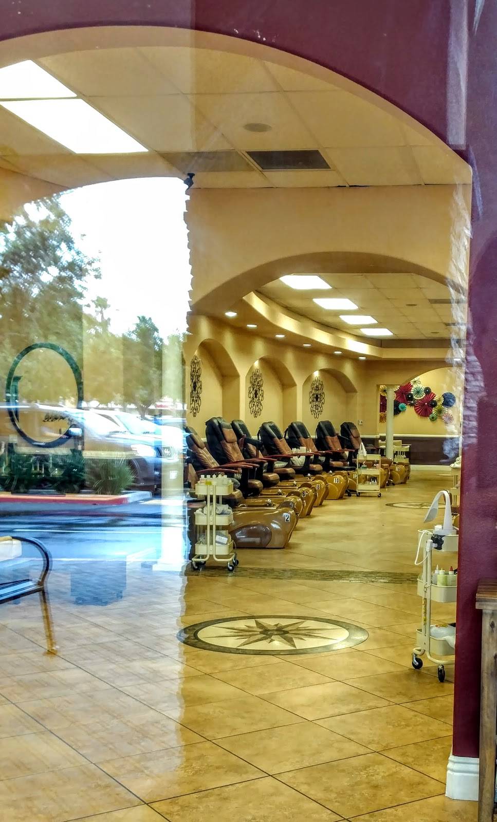 Granada Village | shopping mall | 10823 Zelzah Ave, Granada Hills, CA 91344, USA | 2135532200 OR +1 213-553-2200