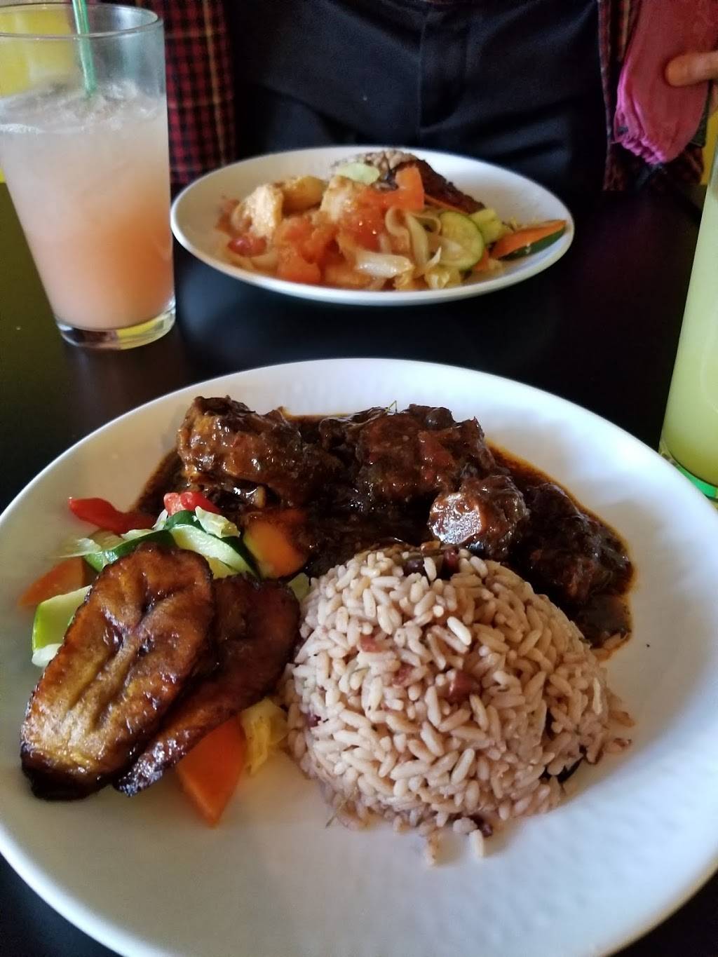 Sattdown Jamaican Grill | restaurant | 11320 Ventura Blvd, Studio City, CA 91604, USA | 8187663696 OR +1 818-766-3696