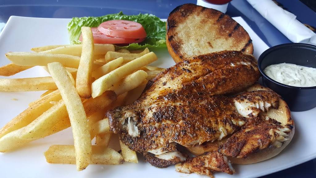 Urban Sombrero | restaurant | 16221 E 40th Ave, Denver, CO 80239, USA | 3033731133 OR +1 303-373-1133