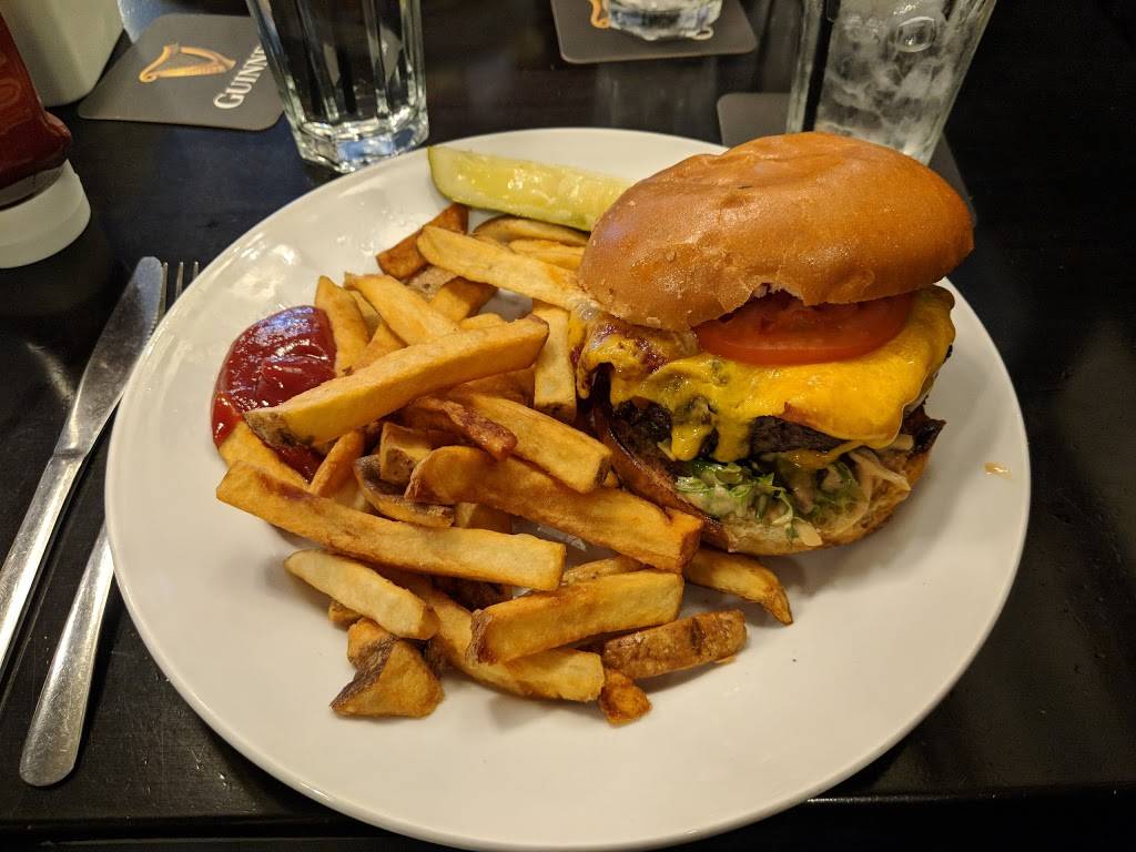 Charles Dickens Pub | restaurant | 505 Dundas St, Woodstock, ON N4S 1C4, Canada | 5194212218 OR +1 519-421-2218