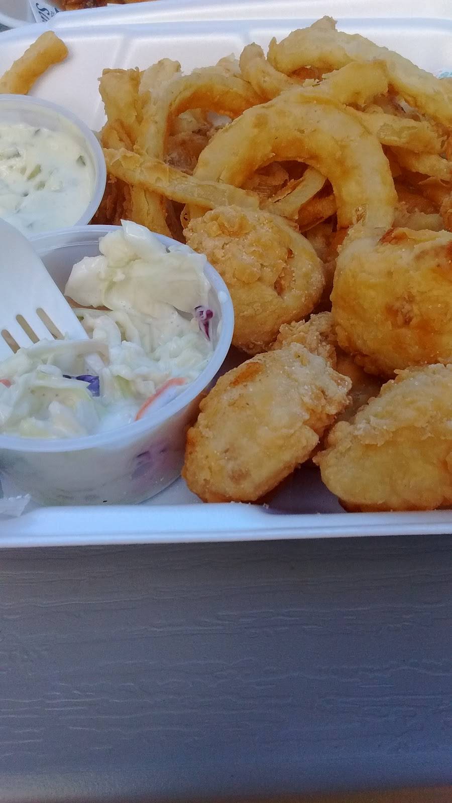 Bolleys Famous Franks | meal takeaway | 38 Water St, Hallowell, ME 04347, USA | 2076222951 OR +1 207-622-2951