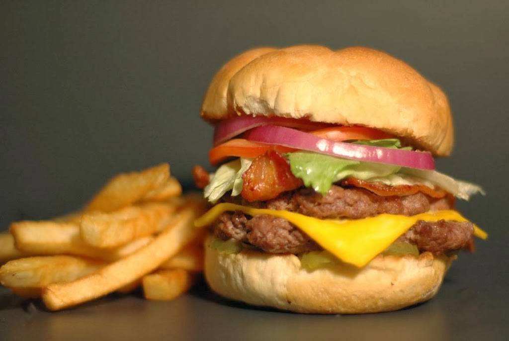 Two Brothers BBQ and Burger Grill | restaurant | 1701 W Central Ave, El Dorado, KS 67042, USA | 3164525522 OR +1 316-452-5522