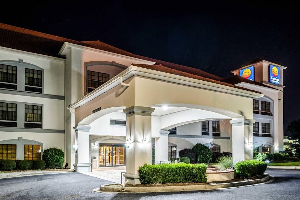 Comfort Inn & Suites Savannah Airport | restaurant | 15 Jay R Turner Dr, Savannah, GA 31408, USA | 9126291500 OR +1 912-629-1500