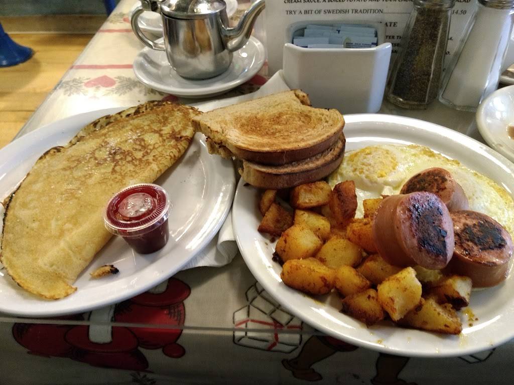 Svea Restaurant | restaurant | 5236 N Clark St, Chicago, IL 60640, USA | 7732757738 OR +1 773-275-7738