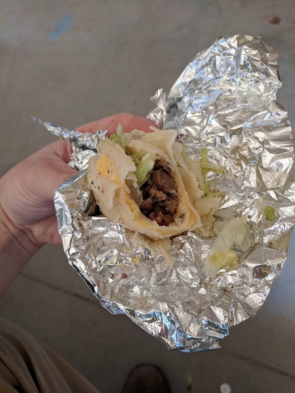 Peeples Taco Place | restaurant | 5944 W Chicago Ave, Chicago, IL 60651, USA | 7736267699 OR +1 773-626-7699