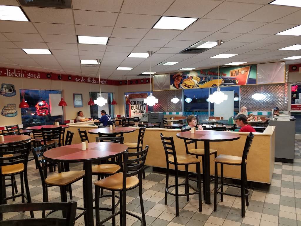 KFC | restaurant | 6620 S Scatterfield Rd, Anderson, IN 46013, USA | 7656438353 OR +1 765-643-8353