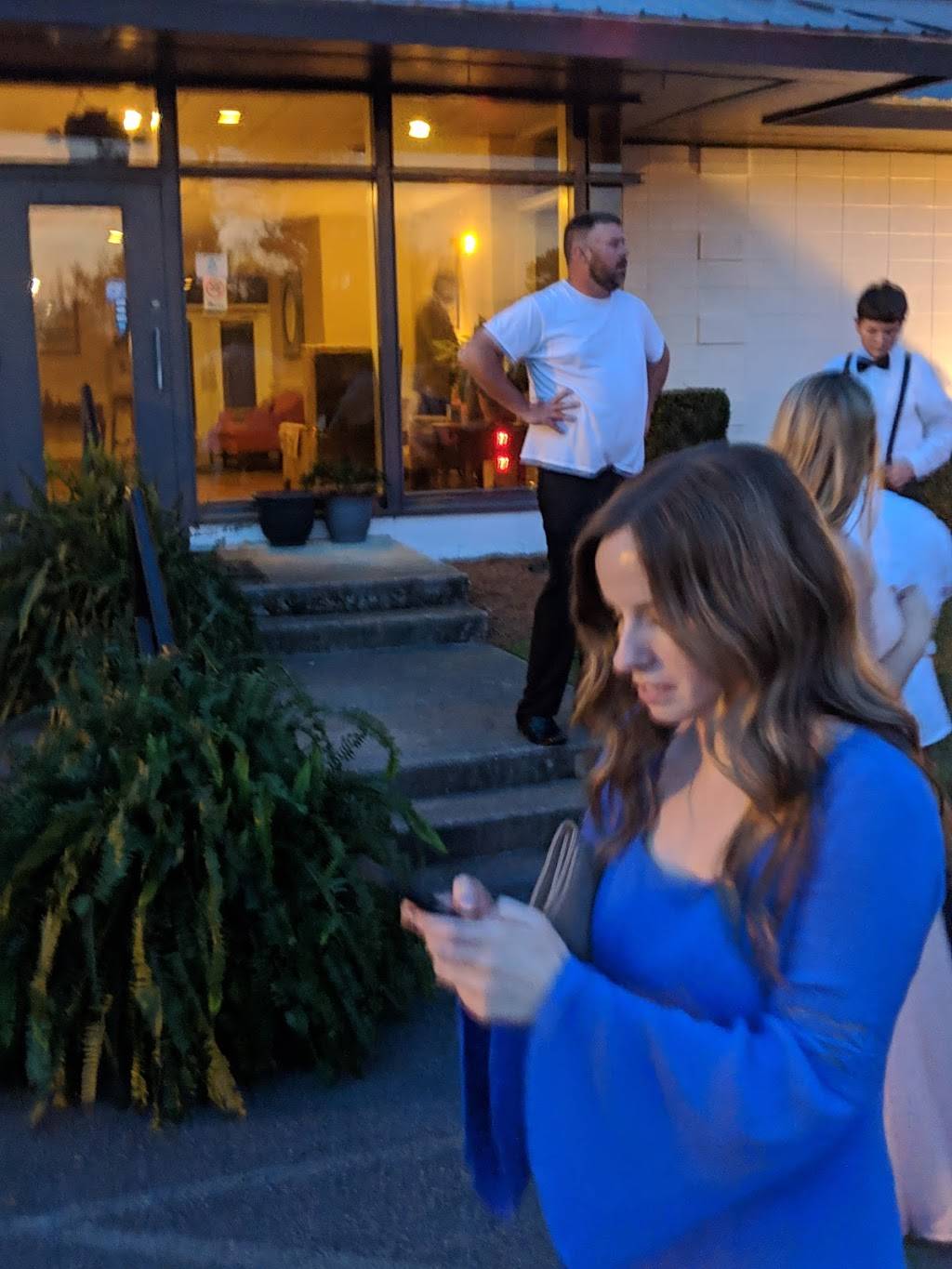 The Clubhouse Grill | restaurant | 160 Club Cir, Lake City, SC 29560, USA | 8433742582 OR +1 843-374-2582