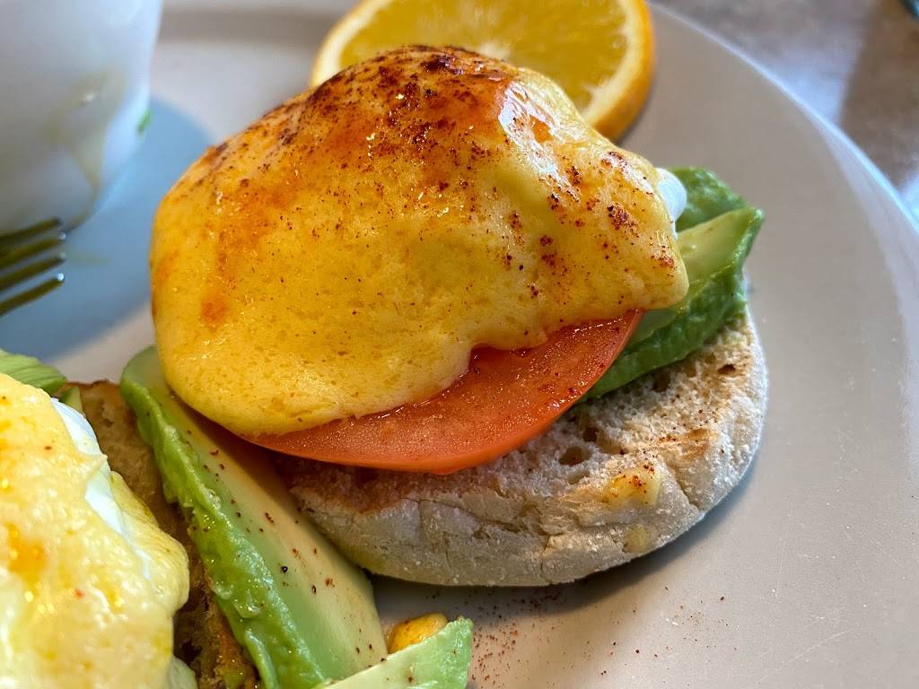 Benedicts | restaurant | 7048 Park Blvd N, Pinellas Park, FL 33781, USA | 7275454929 OR +1 727-545-4929