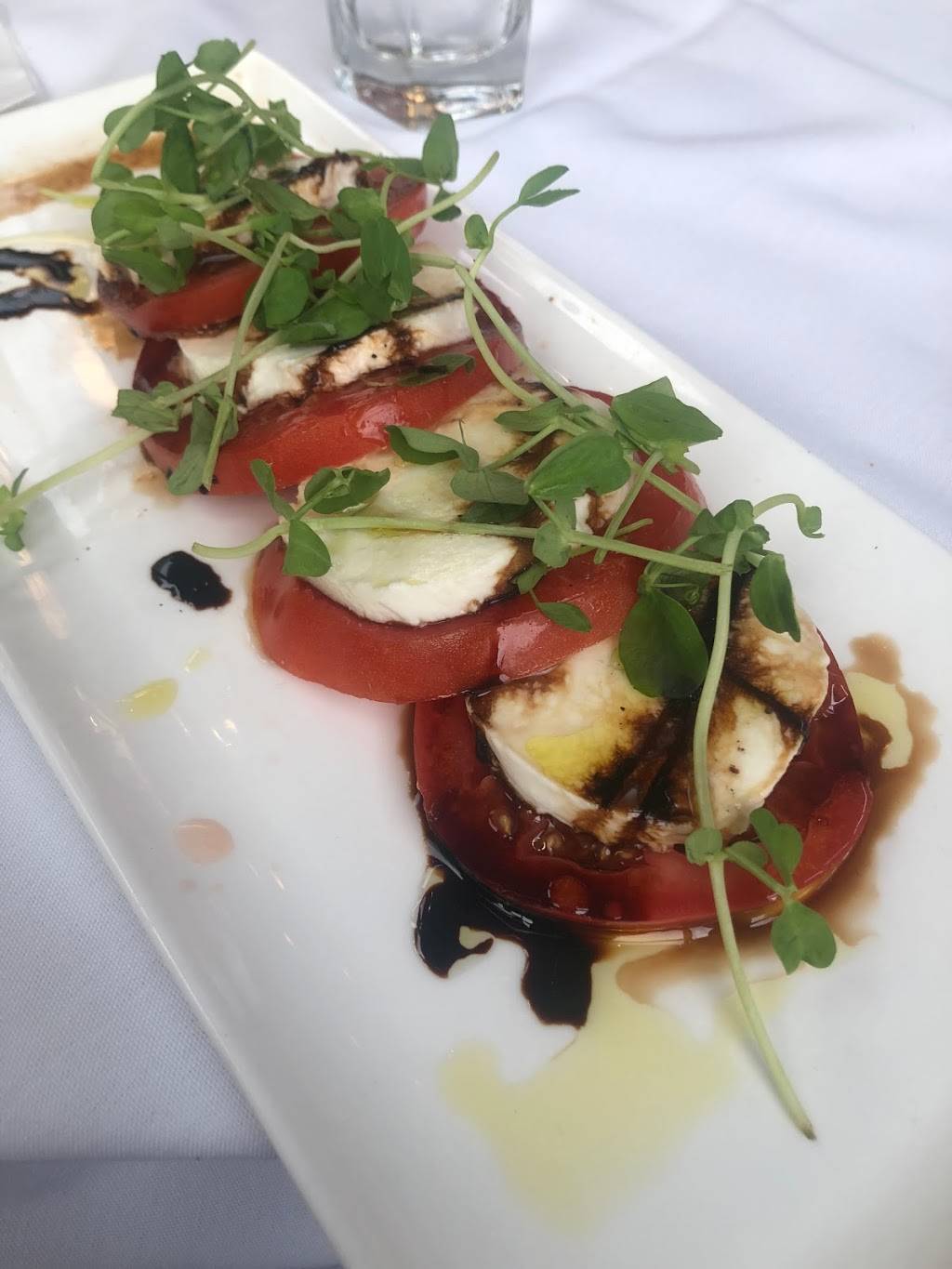 Basta Italian Restaurant | restaurant | 2195 Broad St, Cranston, RI 02910, USA | 4014612300 OR +1 401-461-2300