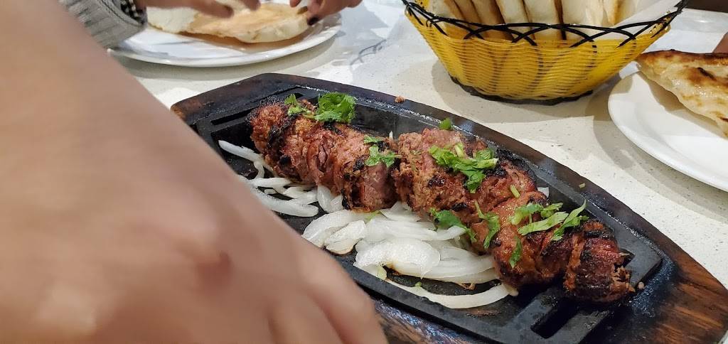 BarBQ Tonite Restaurant | restaurant | 5165 Dixie Rd Unit 5, Mississauga, ON L4W 4G1, Canada | 9052829868 OR +1 905-282-9868